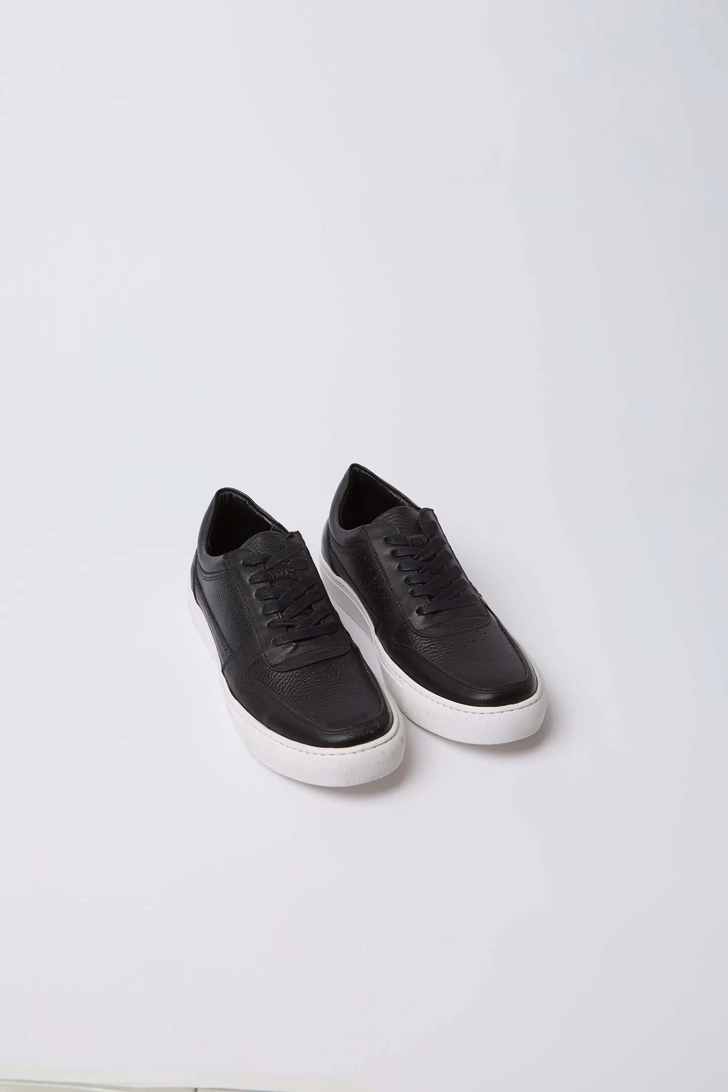 Men Shoes Genuine Leather Lace-Up Sneakers Black