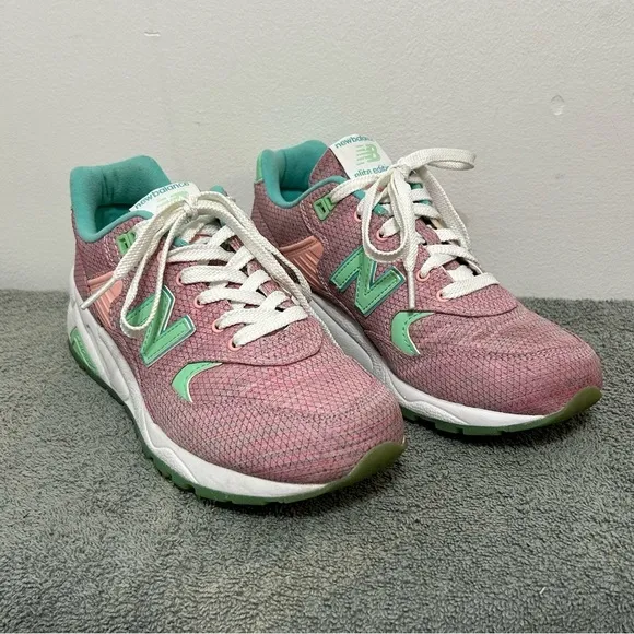 New Balance Elite Edition 580 Rev Lite Sneakers